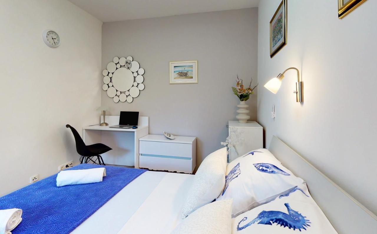 Apartments Silva Слатине Экстерьер фото