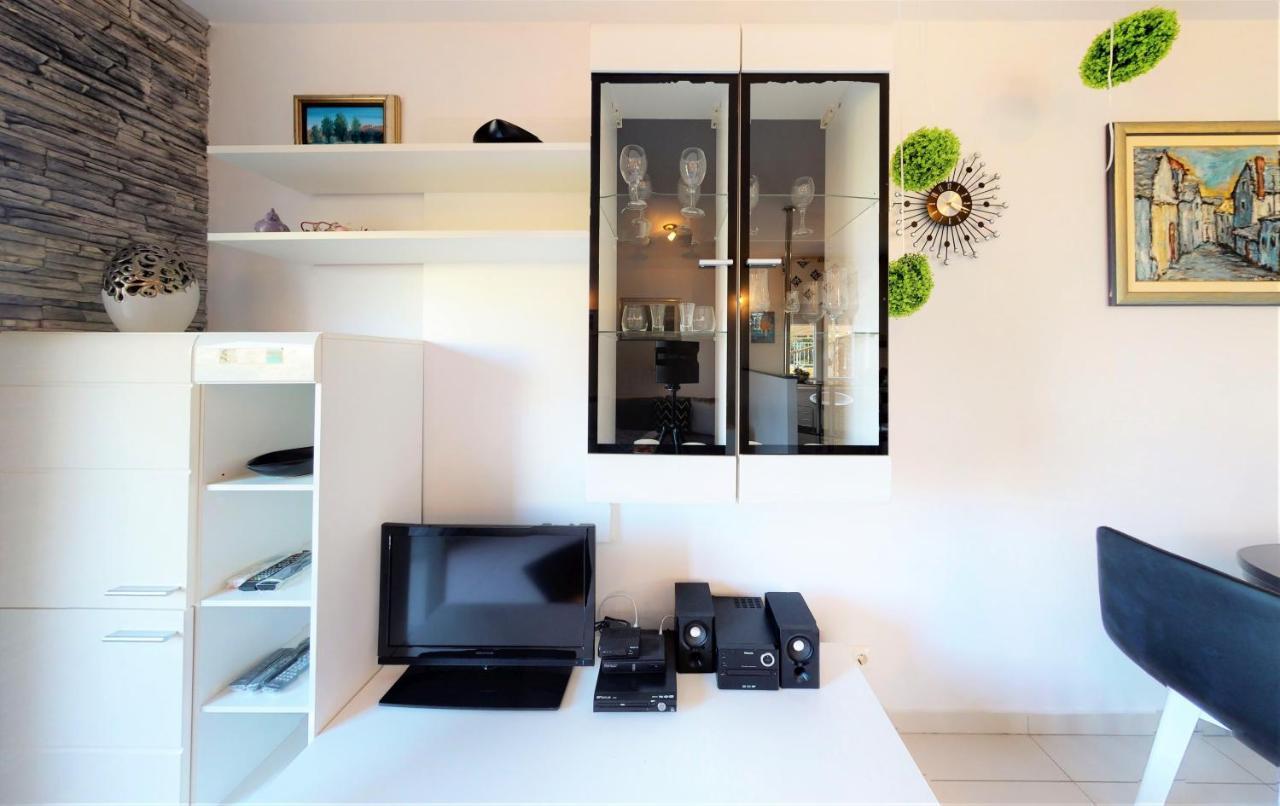 Apartments Silva Слатине Экстерьер фото