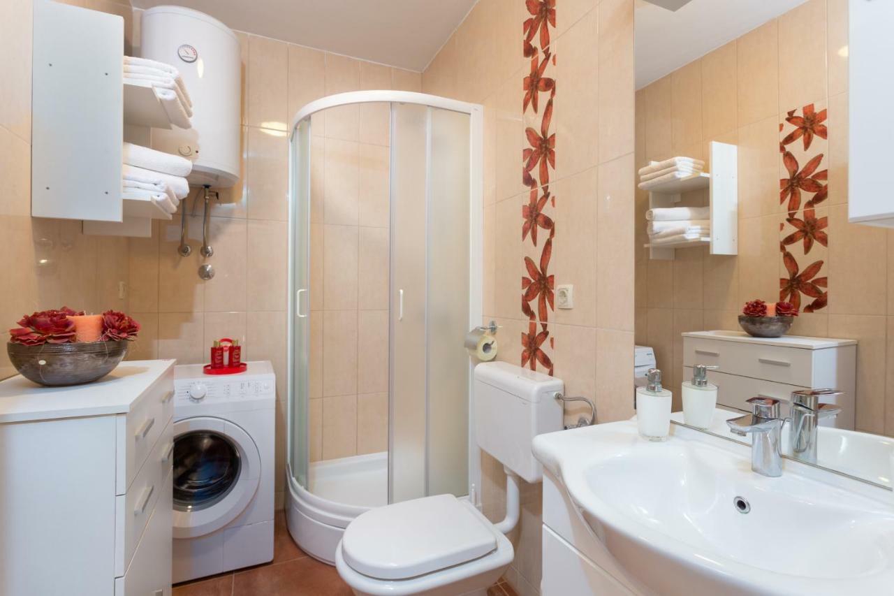 Apartments Silva Слатине Экстерьер фото