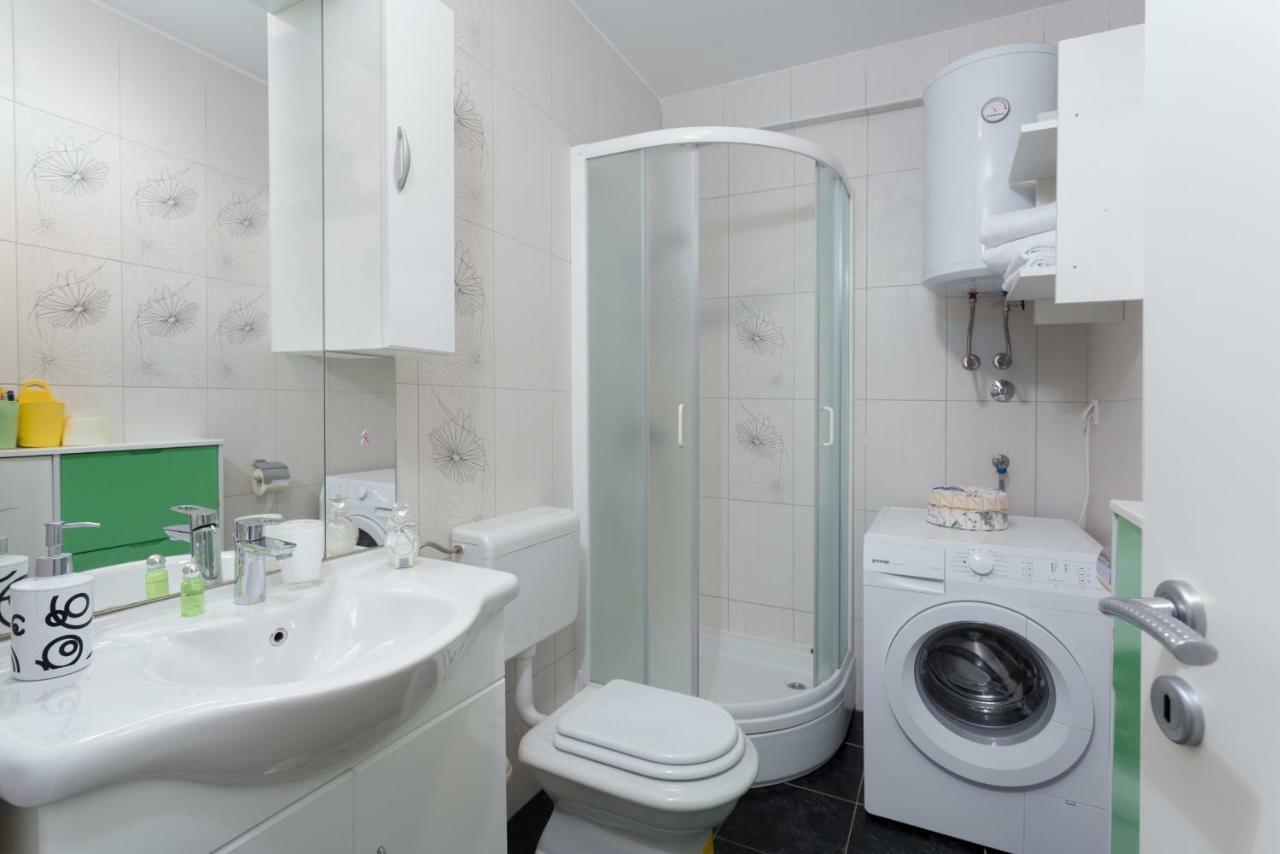 Apartments Silva Слатине Экстерьер фото